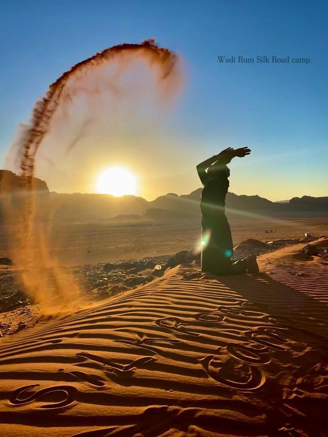Wadi Rum Silk Road Camp ภายนอก รูปภาพ