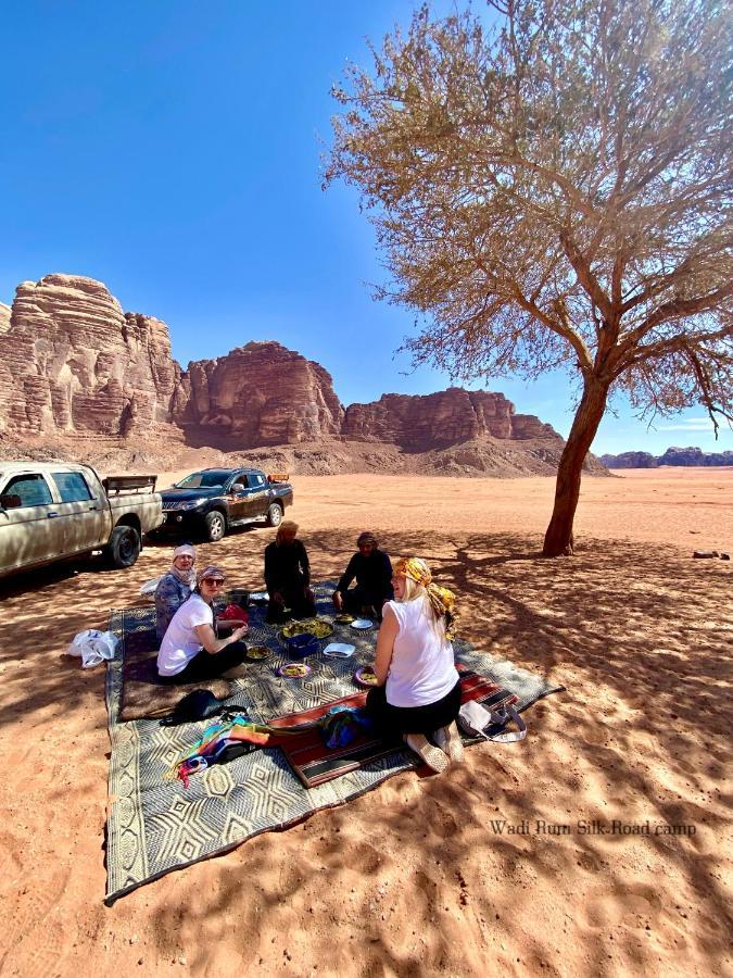 Wadi Rum Silk Road Camp ภายนอก รูปภาพ