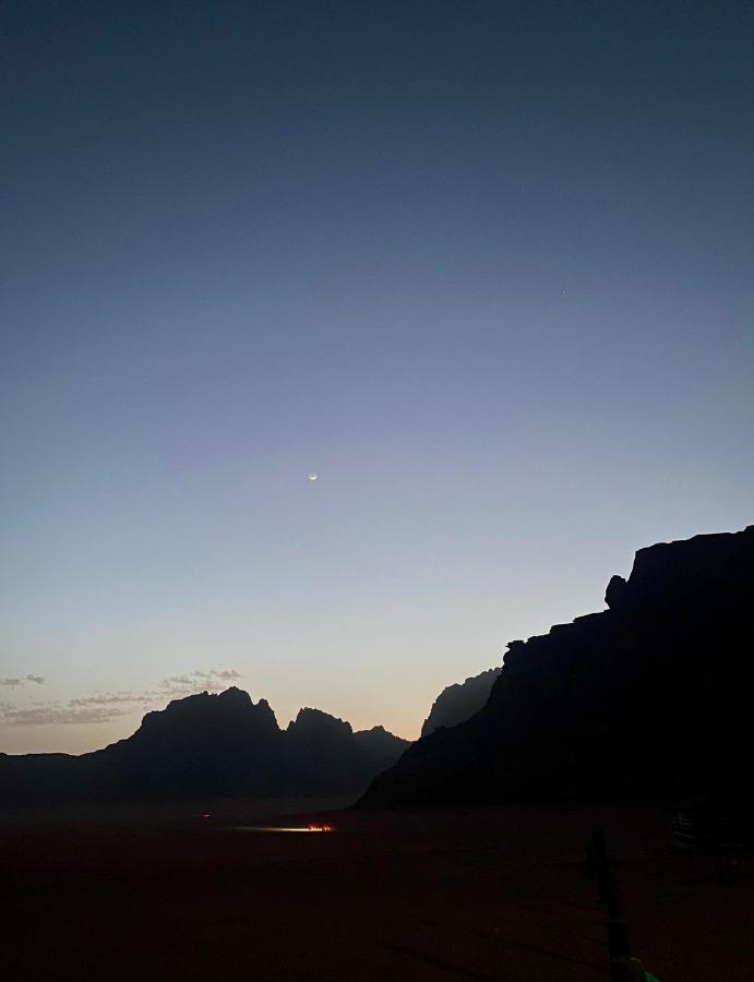 Wadi Rum Silk Road Camp ภายนอก รูปภาพ