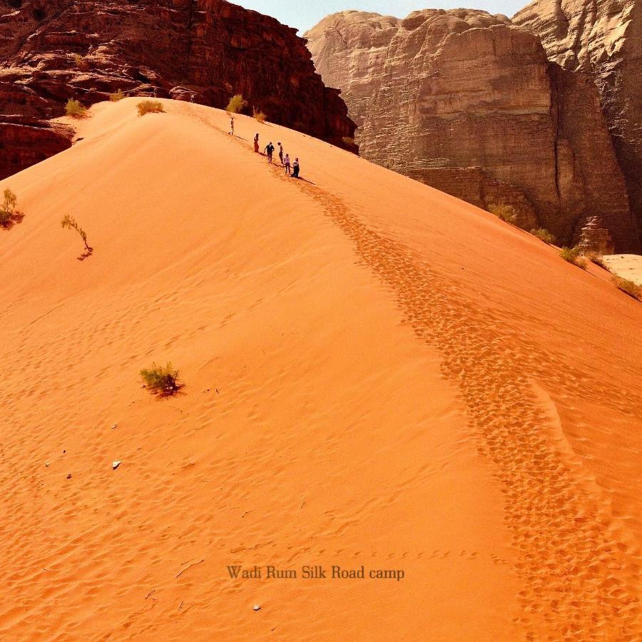 Wadi Rum Silk Road Camp ภายนอก รูปภาพ