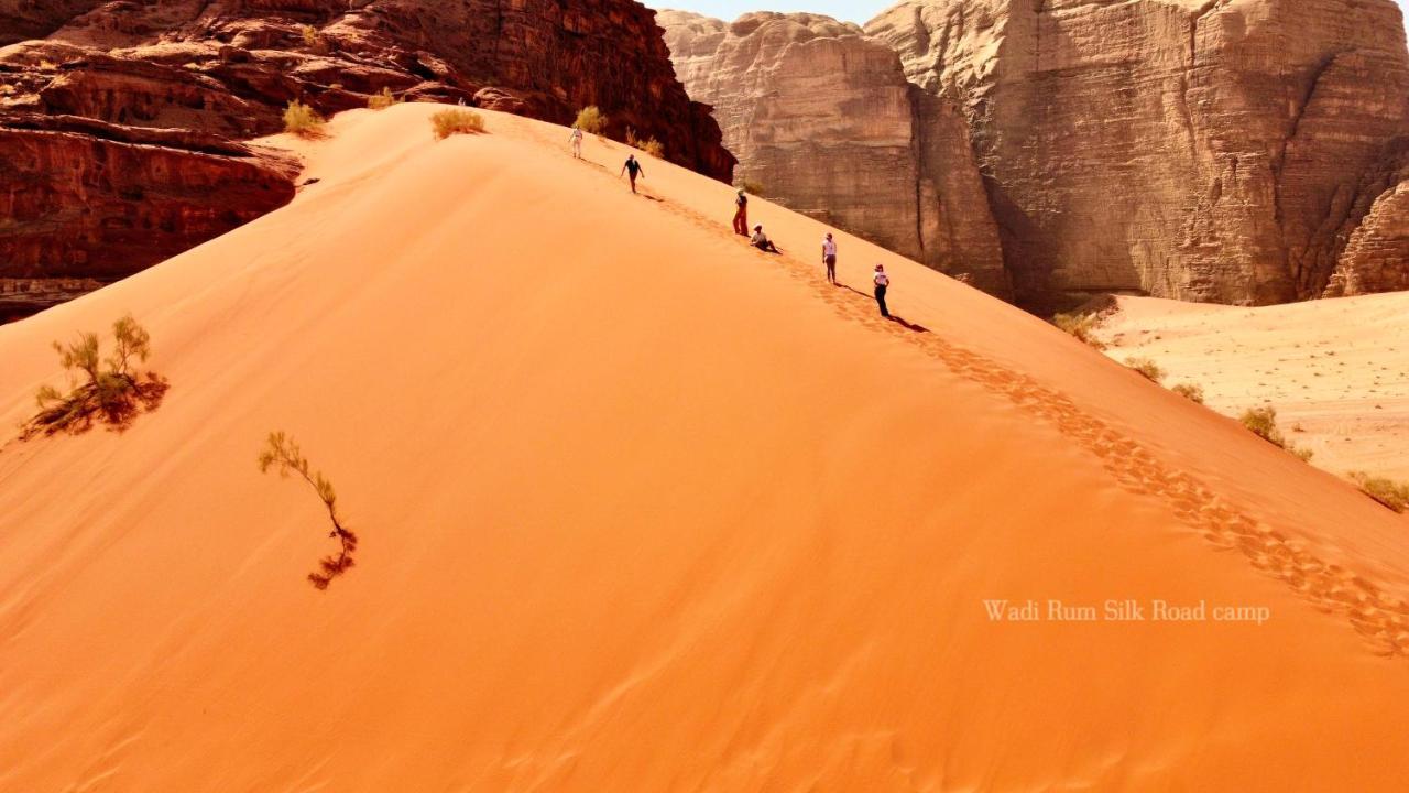 Wadi Rum Silk Road Camp ภายนอก รูปภาพ