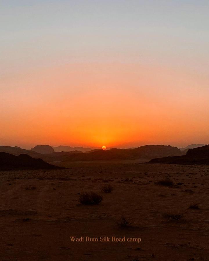 Wadi Rum Silk Road Camp ภายนอก รูปภาพ