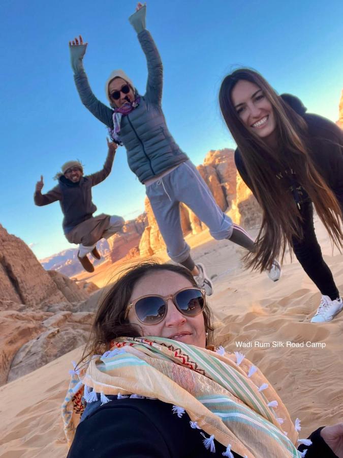 Wadi Rum Silk Road Camp ภายนอก รูปภาพ