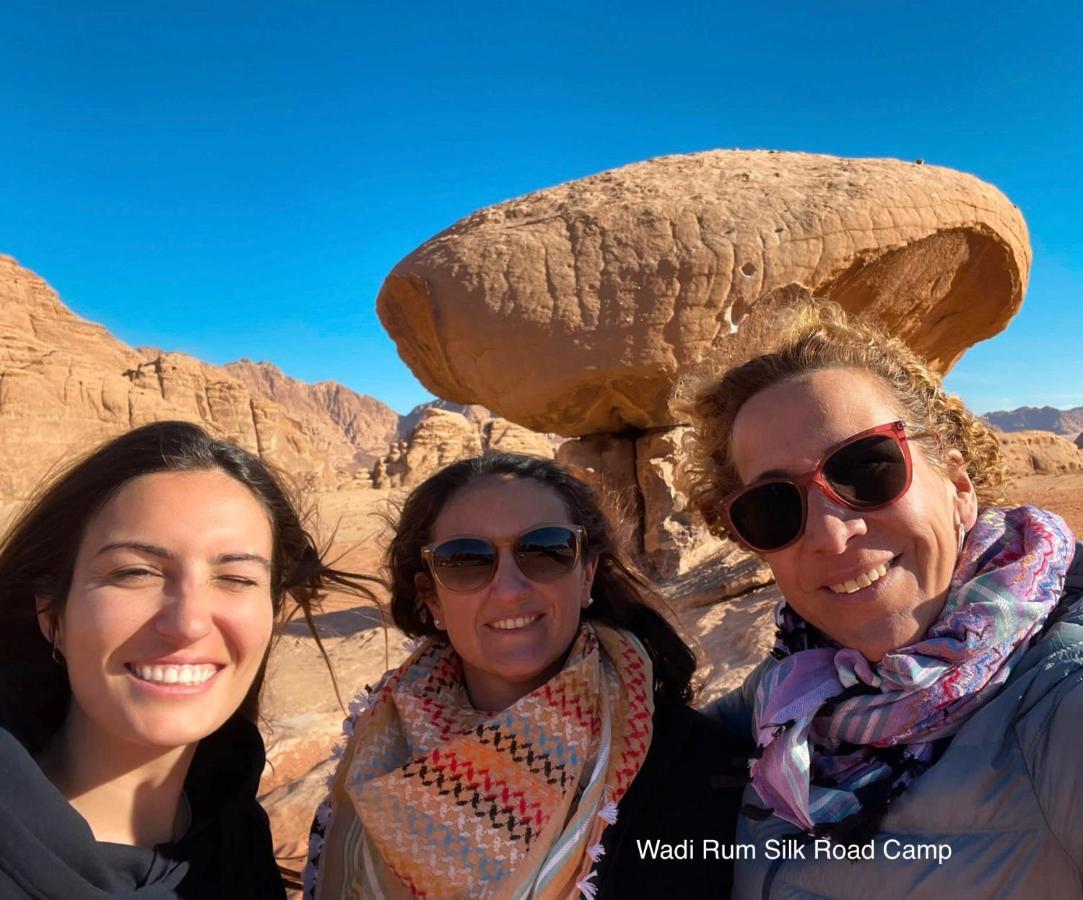 Wadi Rum Silk Road Camp ภายนอก รูปภาพ