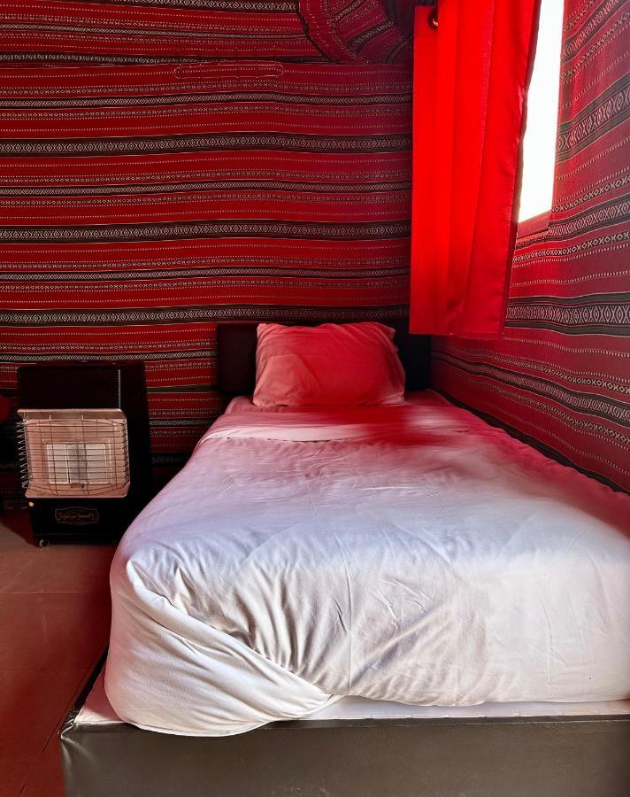 Wadi Rum Silk Road Camp ภายนอก รูปภาพ