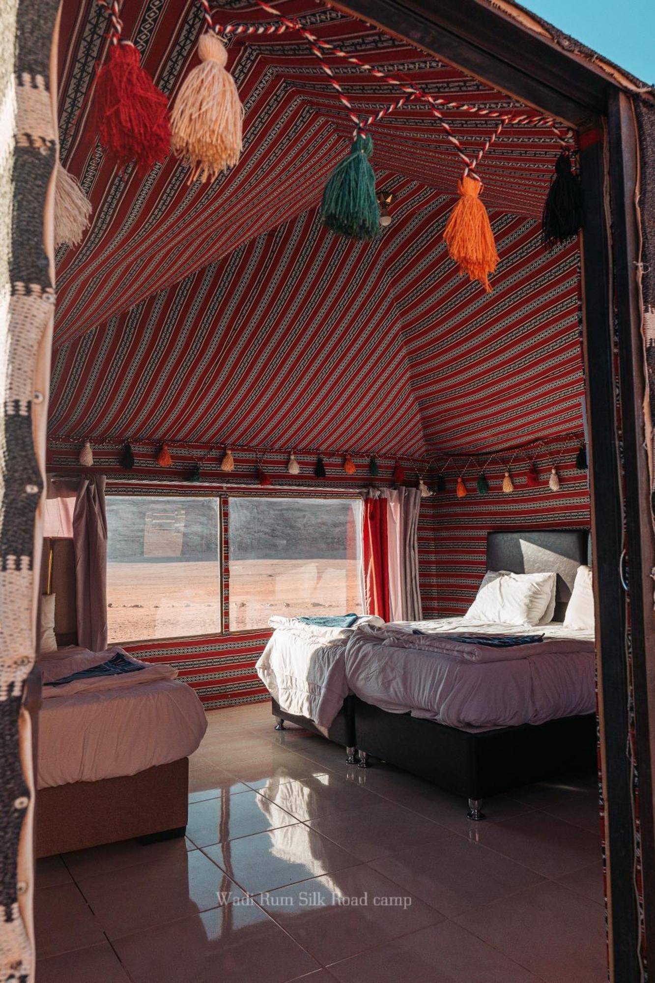 Wadi Rum Silk Road Camp ภายนอก รูปภาพ