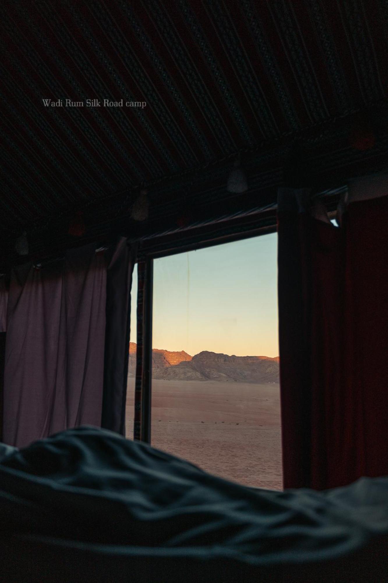 Wadi Rum Silk Road Camp ภายนอก รูปภาพ